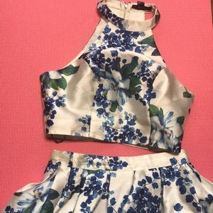 Two piece skirt set